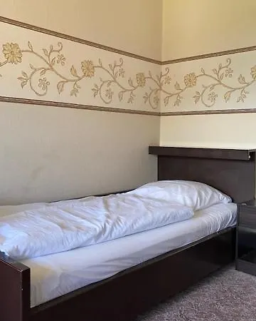 Tanneneck Hotel