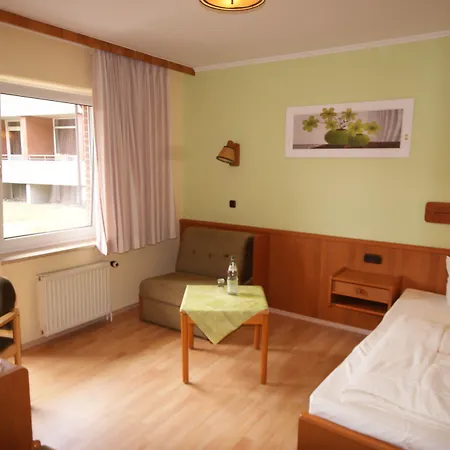 Tanneneck 2* Bad Bramstedt